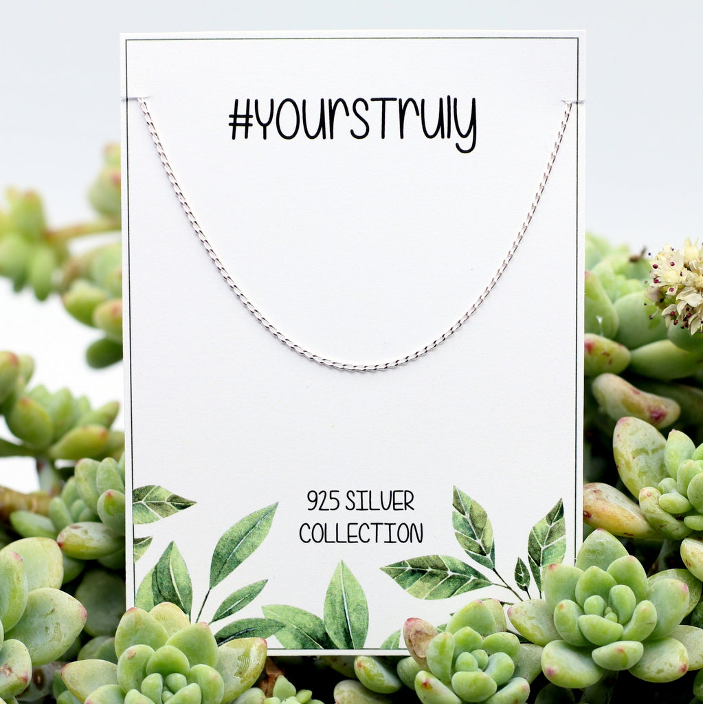 925 Sterling silver 1mm chain. 40 cm, perfect thickness for dainty pendants.