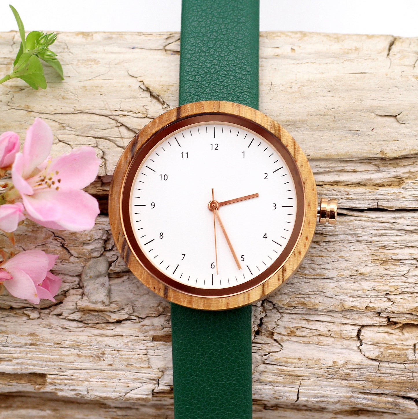 CUTIE GREEN KANSO Round Wooden Watch Zebrawood
