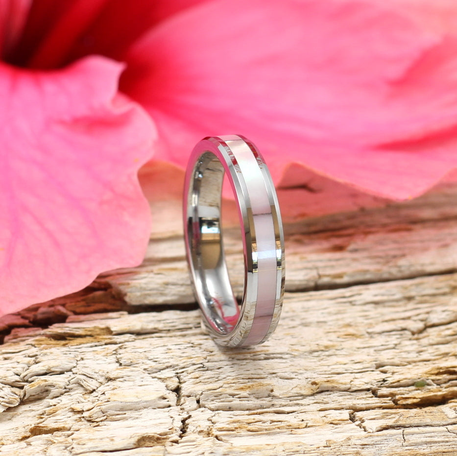 Ladies Silver tungsten ring with mother of pearl inlay, 4mm band, engrave a special message on the inside for R80.