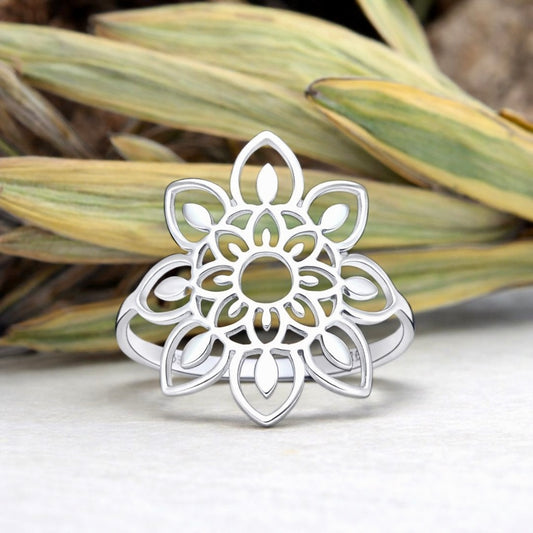 LADIES RING 925 Sterling Silver Flower - Hashtag Bamboo