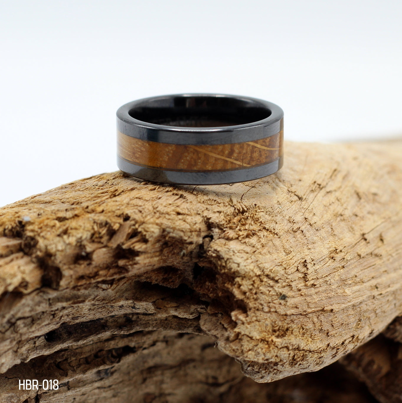 Men's Black Ceramic Ring with Oak Wood Inlay - Hashtag Bamboo. Men's 8mm wedding bands, personalise with a special message.
