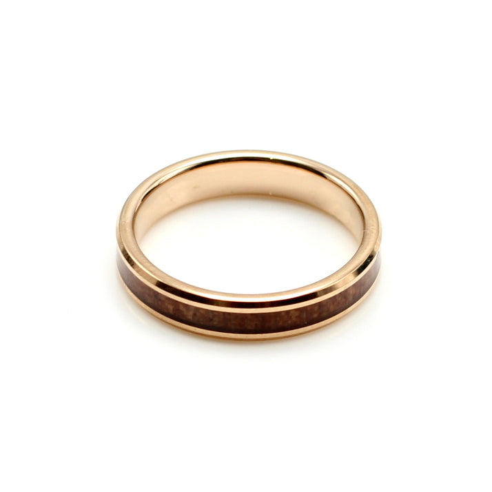 Personalise your ring for only R80. Ladies 4mm rose gold band with koa wood inlay, available in sizes 6 to 10.