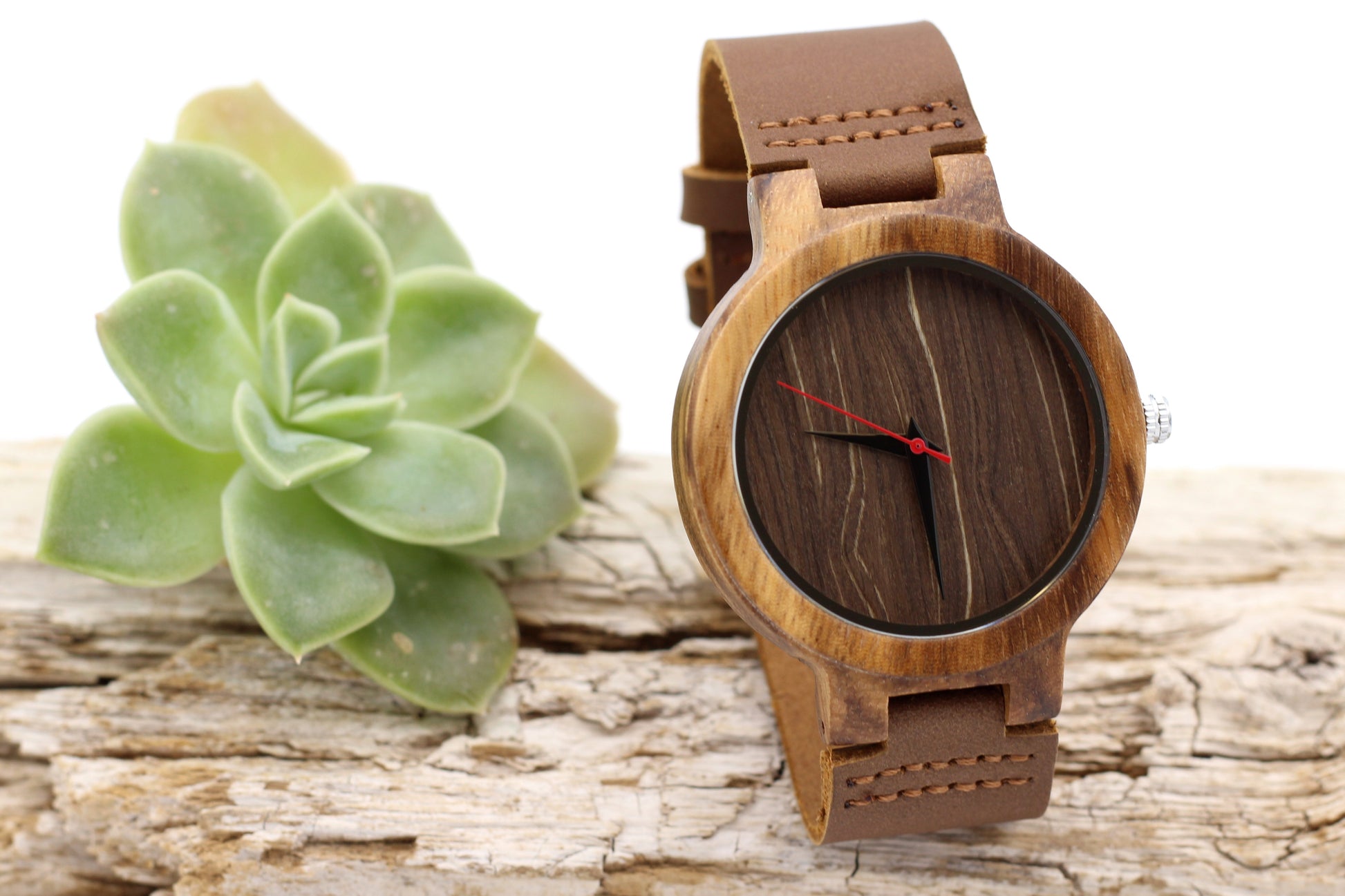 Manly Tawny mens wooden watch in very natural tones. Add engraving on the back for R100. Striking red second hand for a touch of colour.