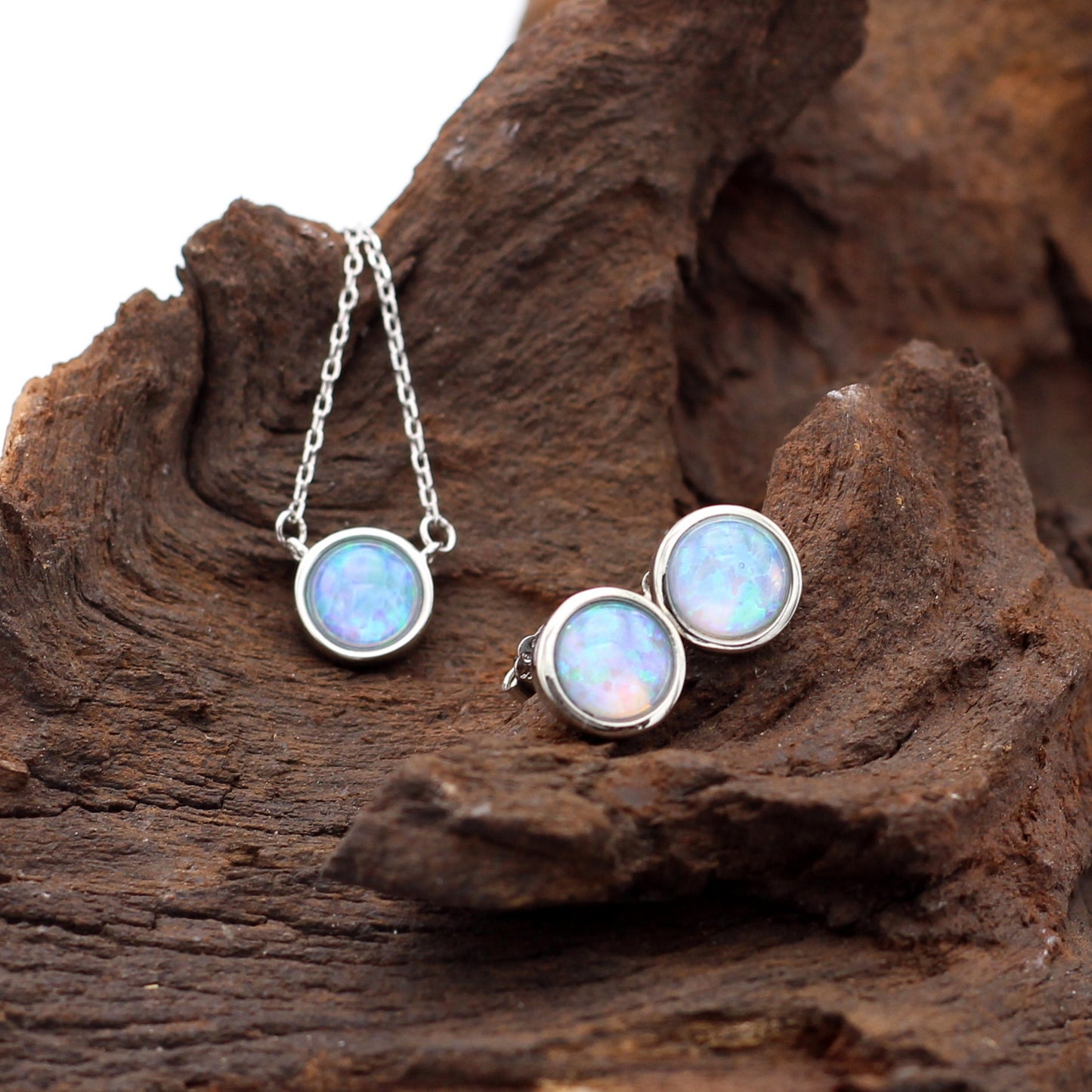 925 Sterling Silver Blue Opal Pendant with Chain