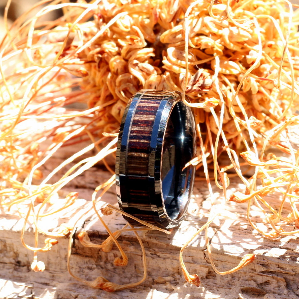 Men's black ceramic ring with zebra wood inlay, 8mm wedding band, shipping only R59 in South Africa. We can personalise your ring with your unique engraving.